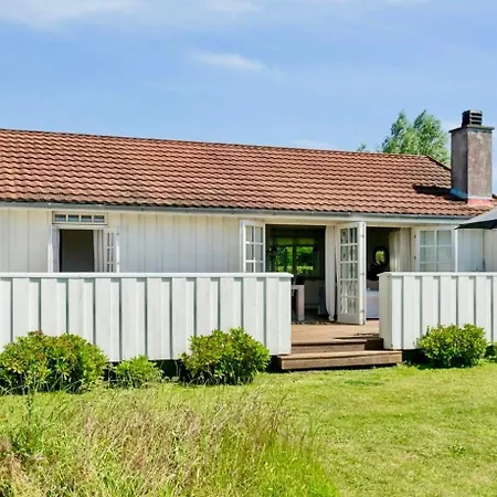 Casa de Férias With Sea View By Avno Fjord *